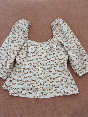 Aritzia Little Moon large wm’s horse print Blouse with puffy sleeves